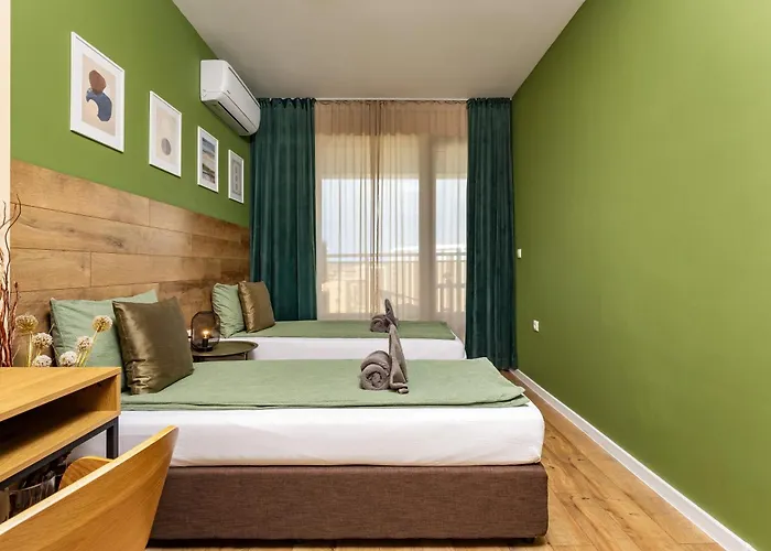 Modern 2br In Westpoint Close To Medical Uni