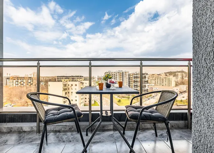 Modern 2br In Westpoint Close To Medical Uni *