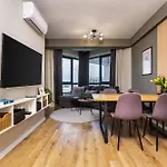 Modern 2br In Westpoint Close To Medical Uni