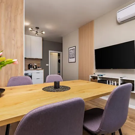Modern 2br In Westpoint Close To Medical Uni Apartamento